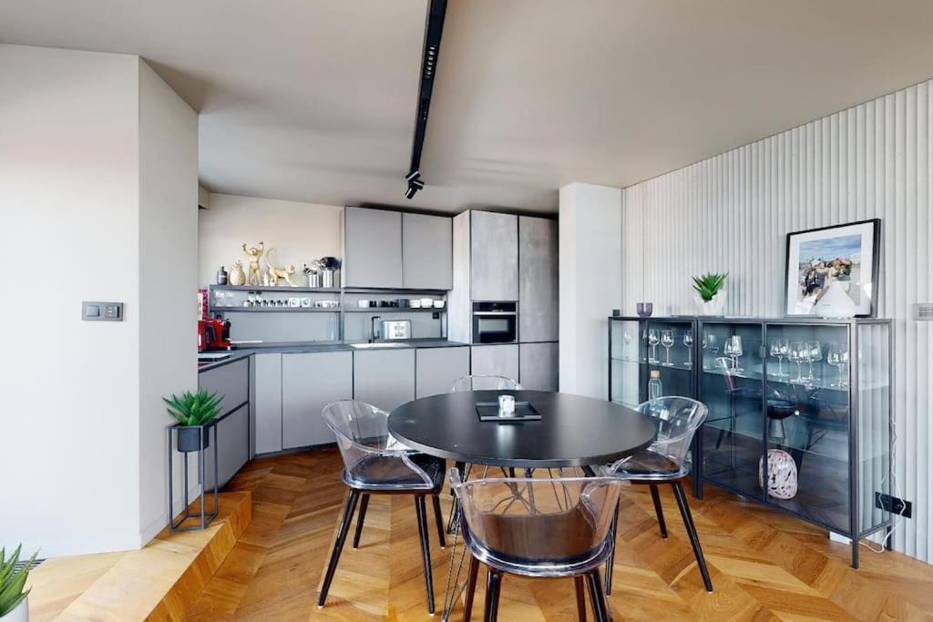 ブラチスラヴァStylovy Loft S Ohromnou Terasouアパートメント エクステリア 写真